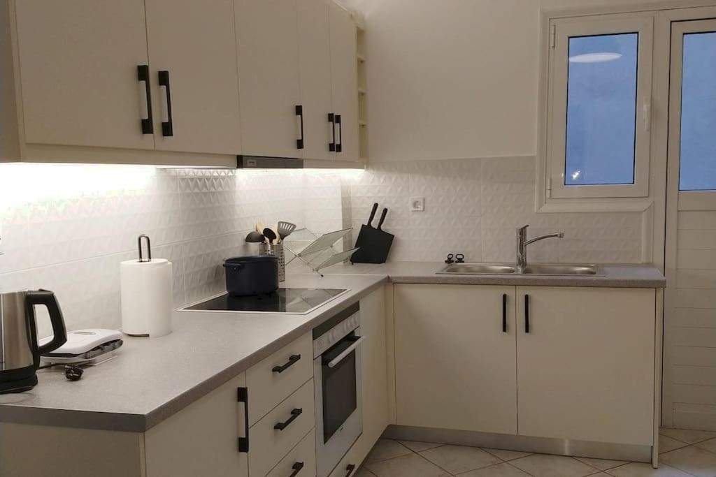 Spacious 2 Bedrm In Pangrati Center * Athens