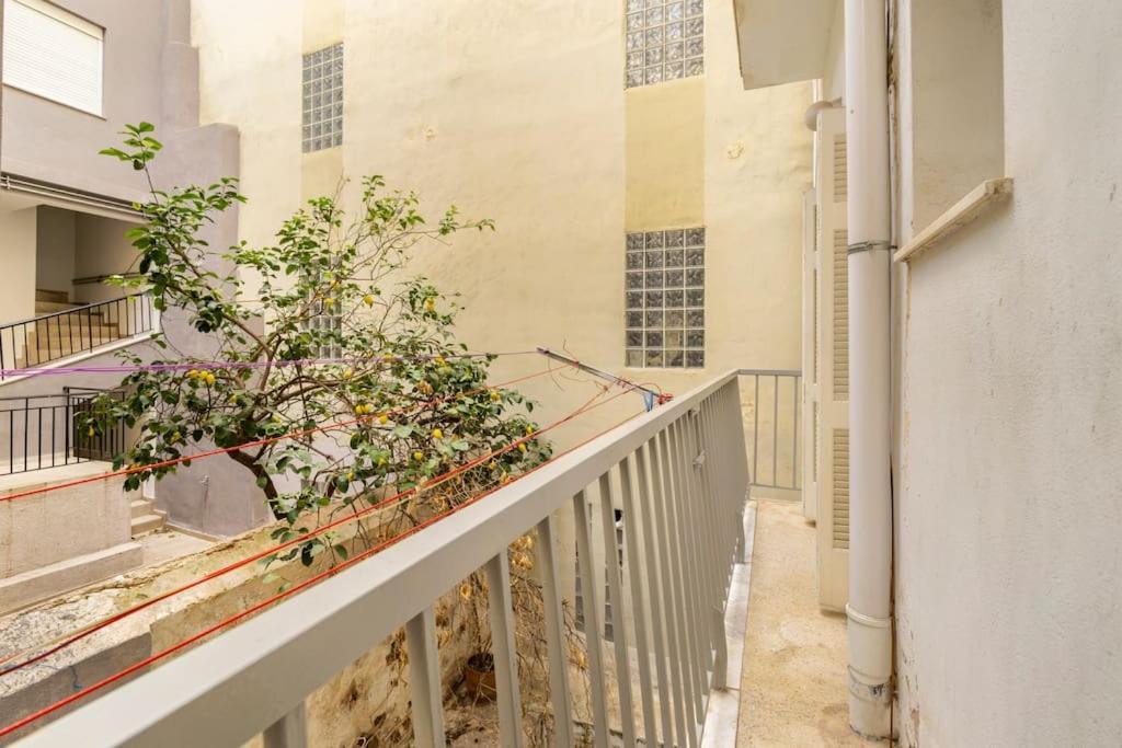 Spacious 2 Bedrm In Pangrati Center Apartment *