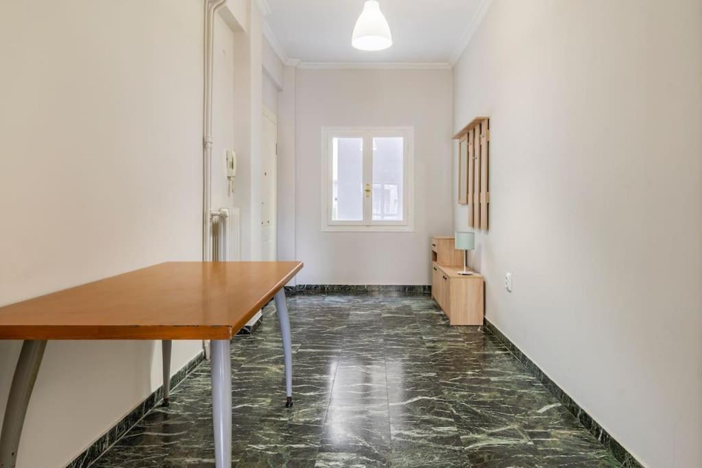 Apartment Spacious 2 Bedrm In Pangrati Center Athens