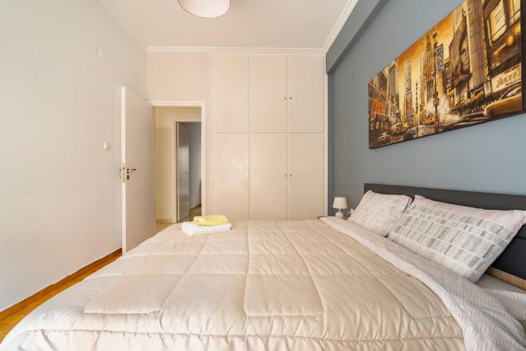 Apartment Spacious 2 Bedrm In Pangrati Center *