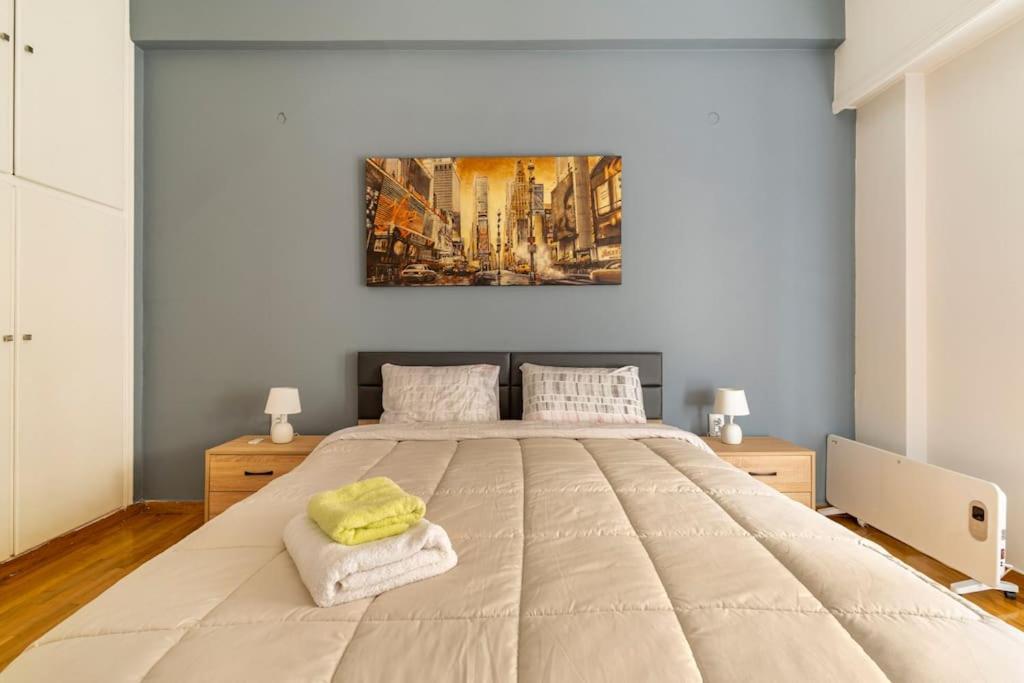 Apartment Spacious 2 Bedrm In Pangrati Center