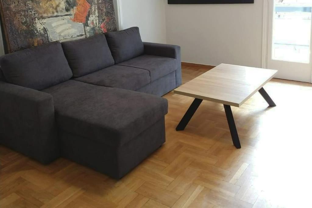 Spacious 2 Bedrm In Pangrati Center Athens